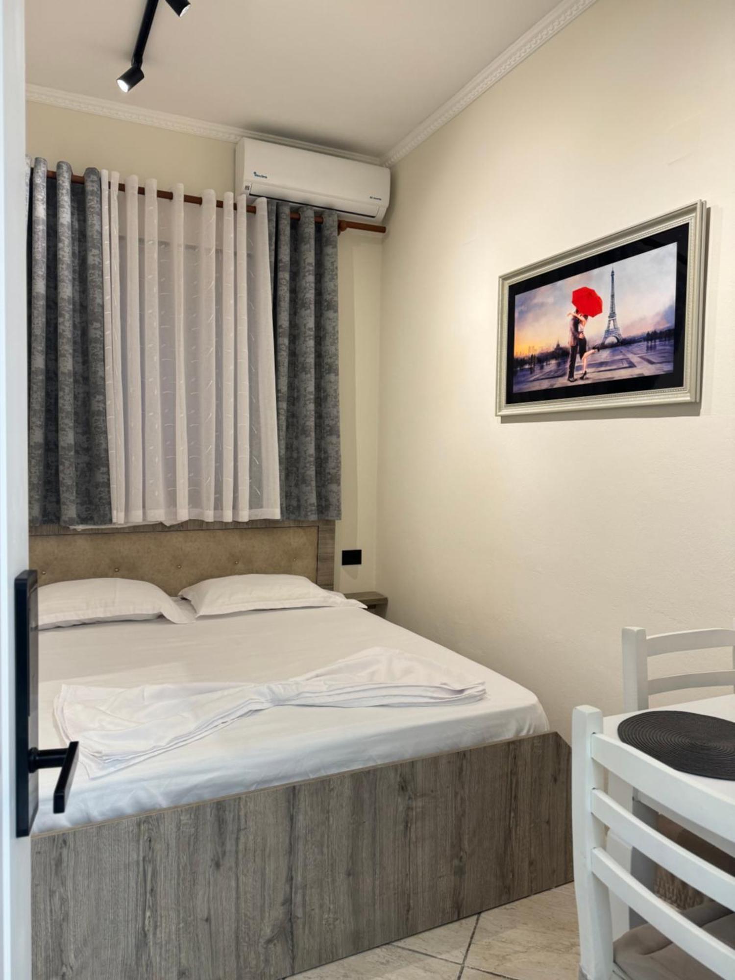 Vila Eljus Durrës Buitenkant foto